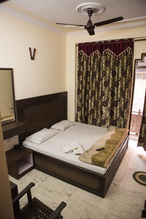 Hotel Venus International Нью-Делі Екстер'єр фото